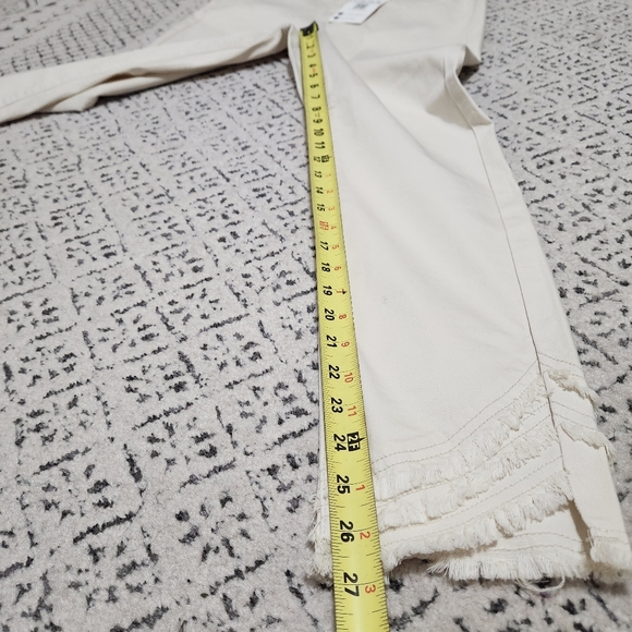 NWT Charlie B Fringe Cream Jeans Boho Western Coastal Cowgirl Country Chic 28/8 - Picture 15 of 16